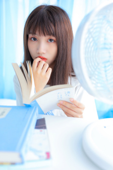 女生胸又大又软是什么原因